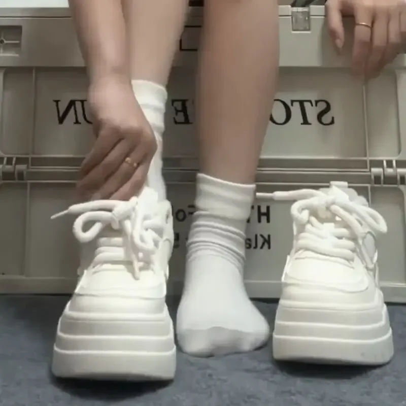 새로운 봄/가을 두꺼운 밑창 레이스 업 운동화 둥근 발 - Sewing Latex 리뷰 및 가격